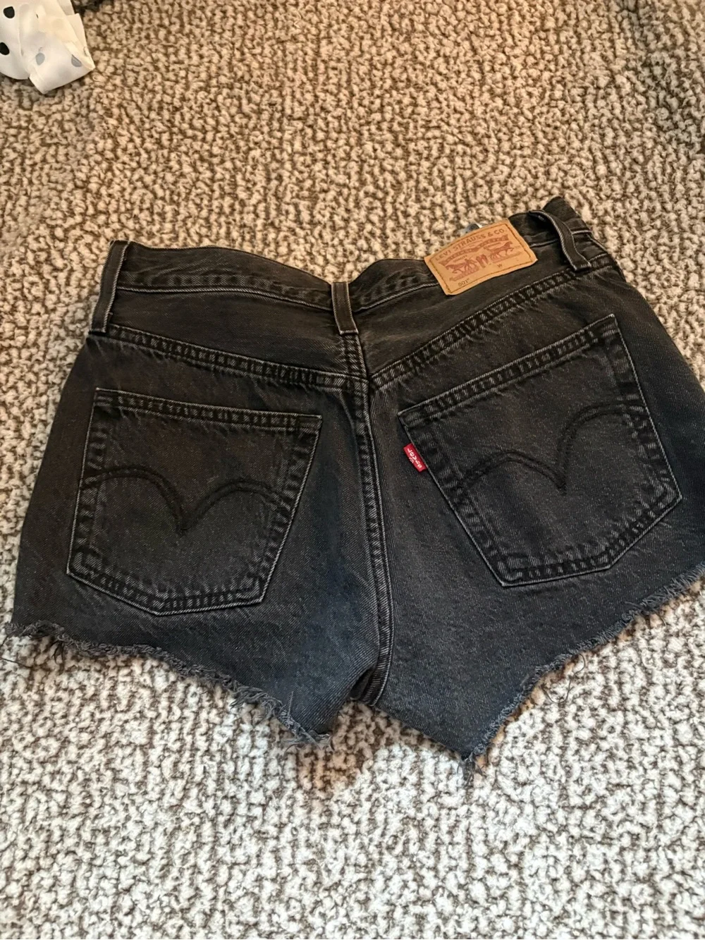 Levi's Black High-Rise Button-Fly Distressed Denim Shorts - Picture 6 of 6
